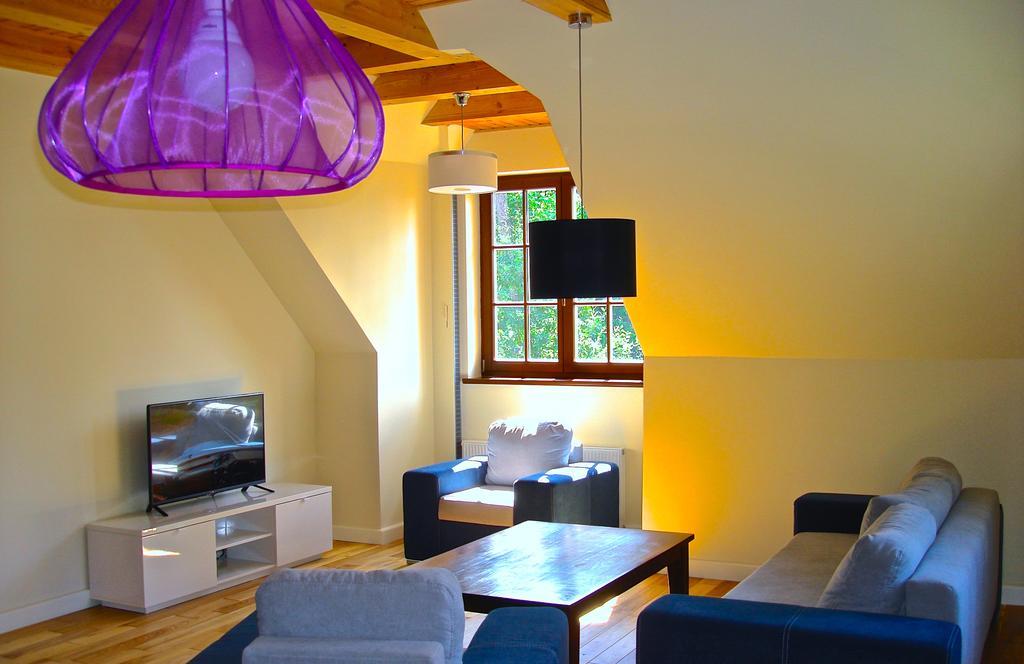 Hôtel Dwor Sosnowo à Pojezierce Extérieur photo